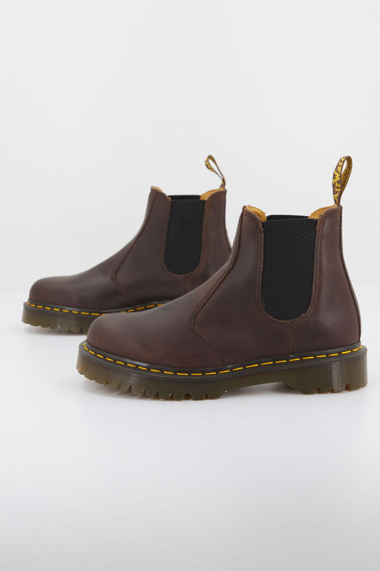 DR. MARTENS 27896201 en color MARRON (2)