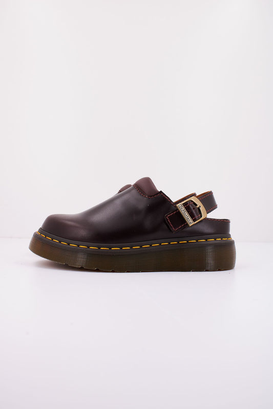 DR. MARTENS LAKETEN en color MARRON (1)