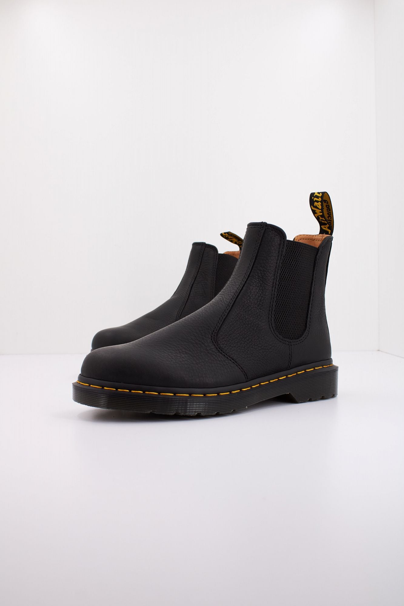 DR. MARTENS 2976 en color NEGRO (2)