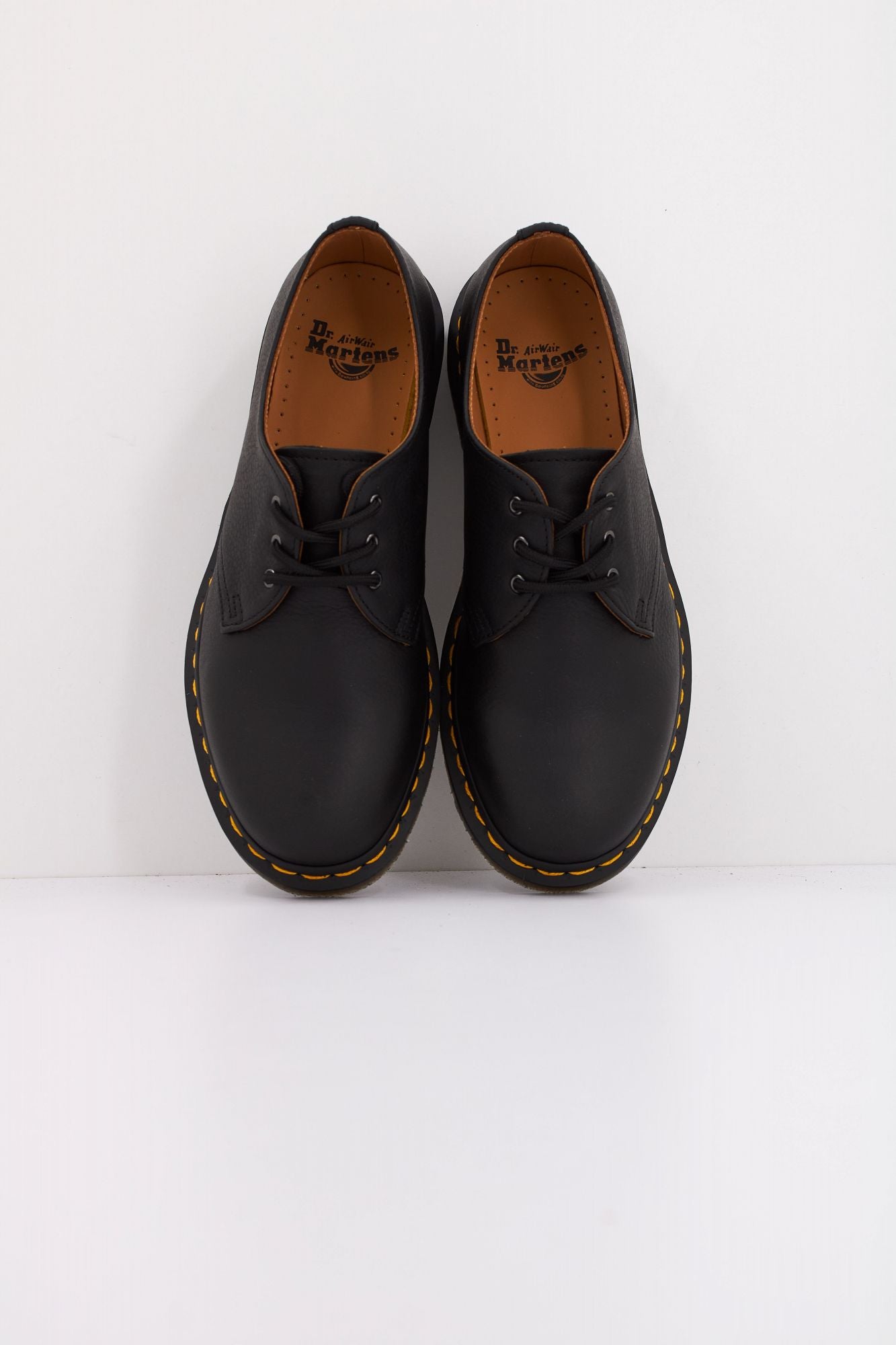 DR. MARTENS 1461 en color NEGRO (3)