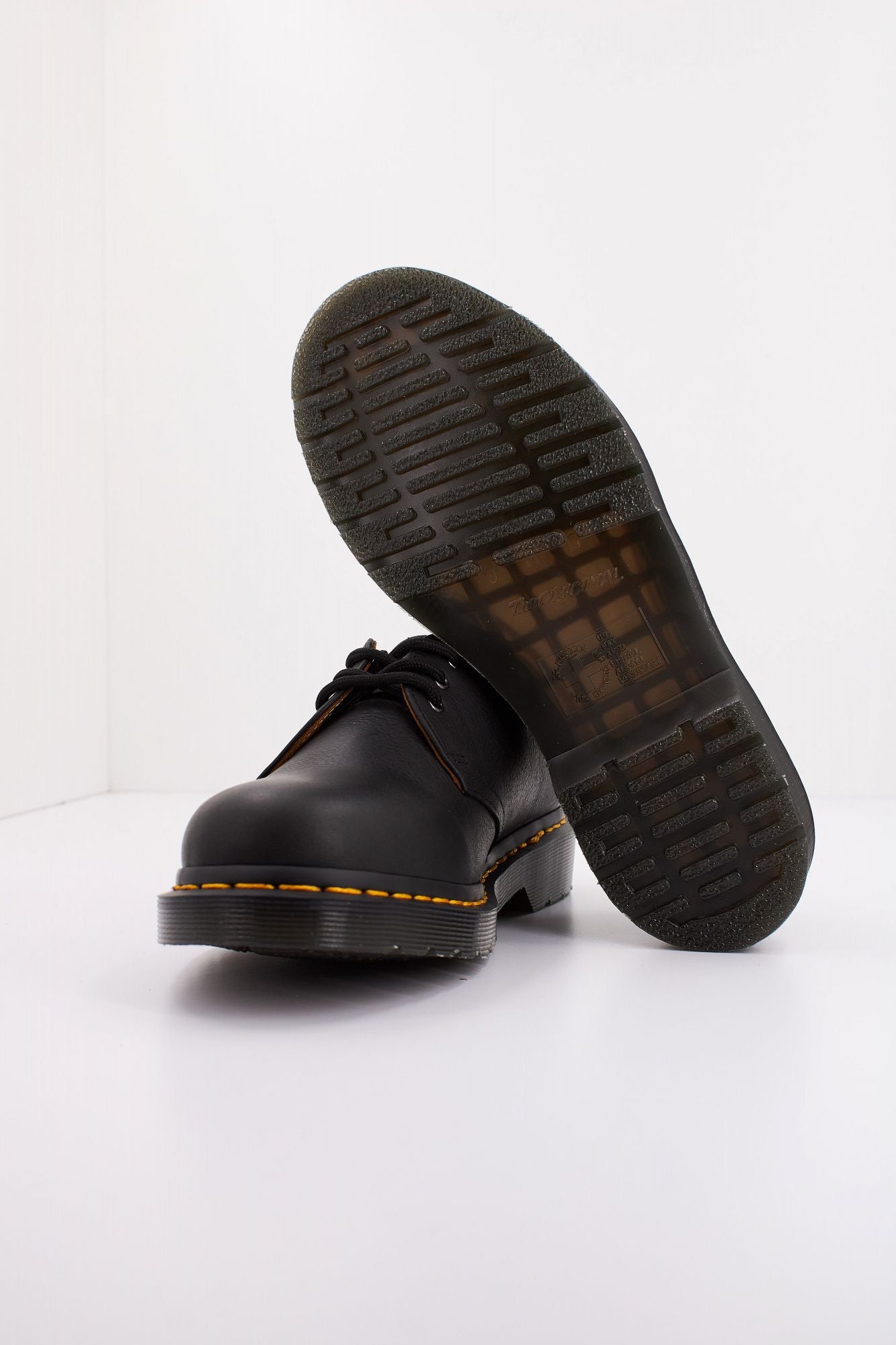 DR. MARTENS 1461 en color NEGRO (5)