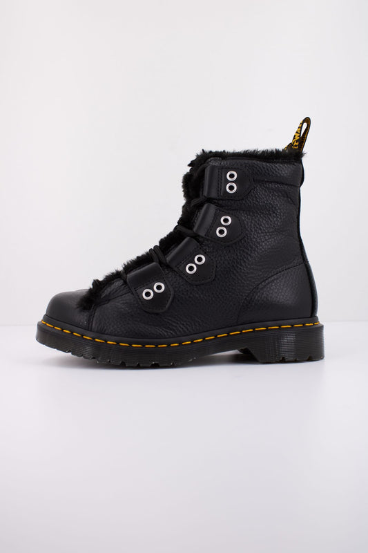 DR. MARTENS WANAMA en color NEGRO (1)