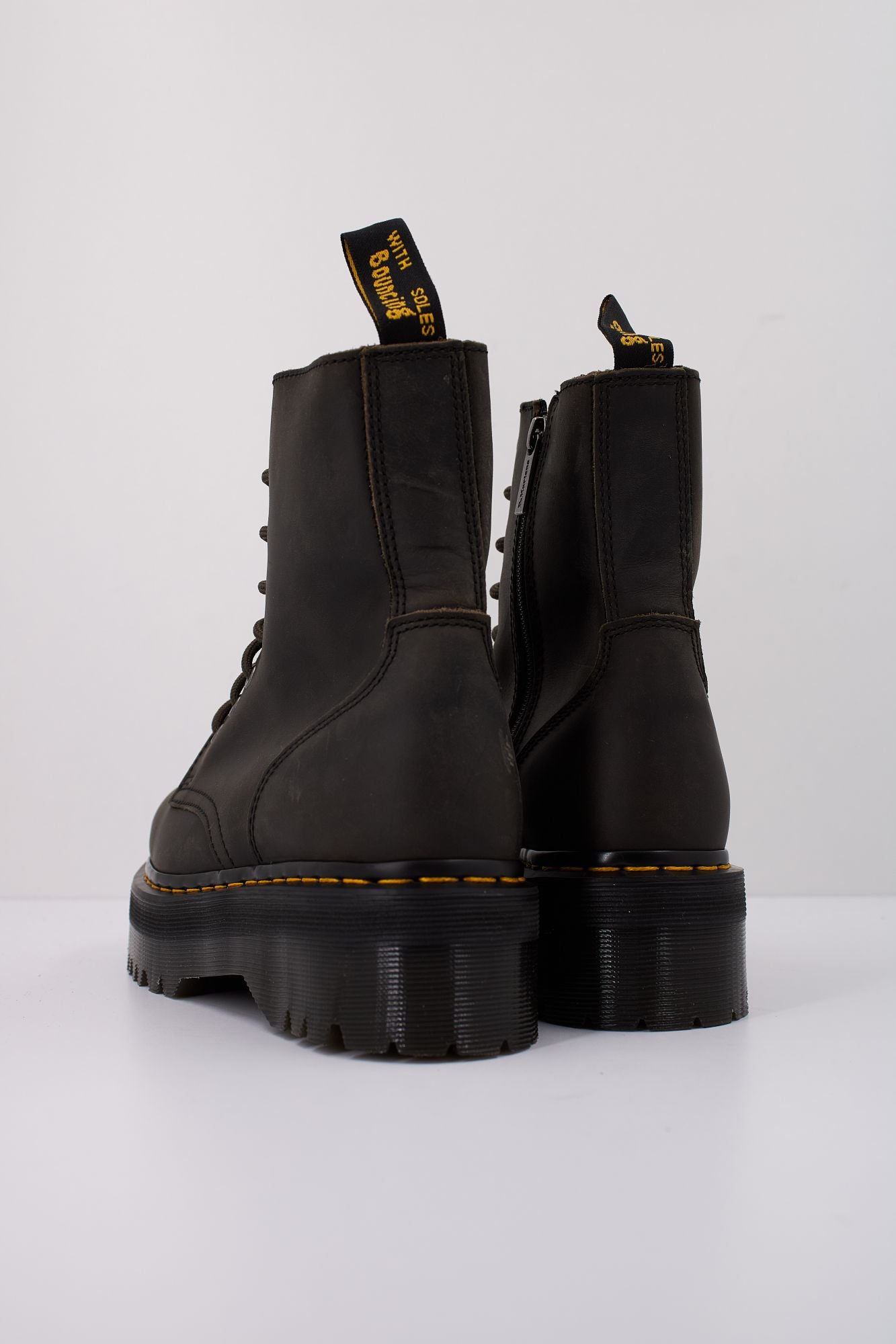 DR. MARTENS JADON en color GRIS (4)