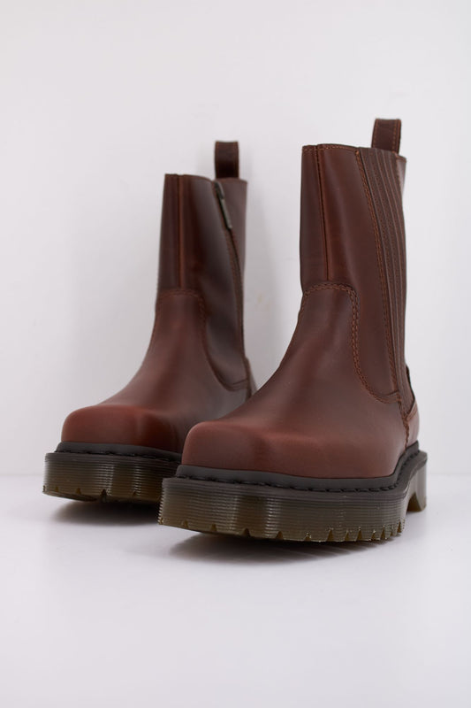 DR. MARTENS AMAAYAH LO en color MARRON (2)