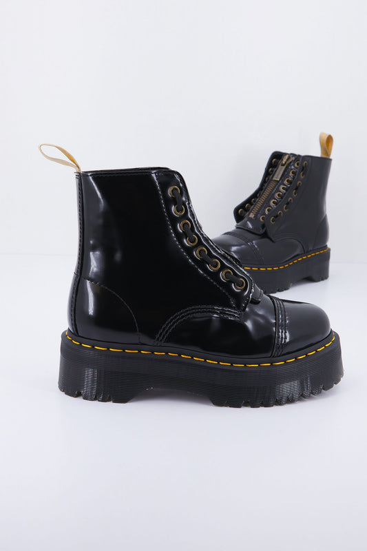 DR. MARTENS VEGAN SINCLAIR en color NEGRO (1)