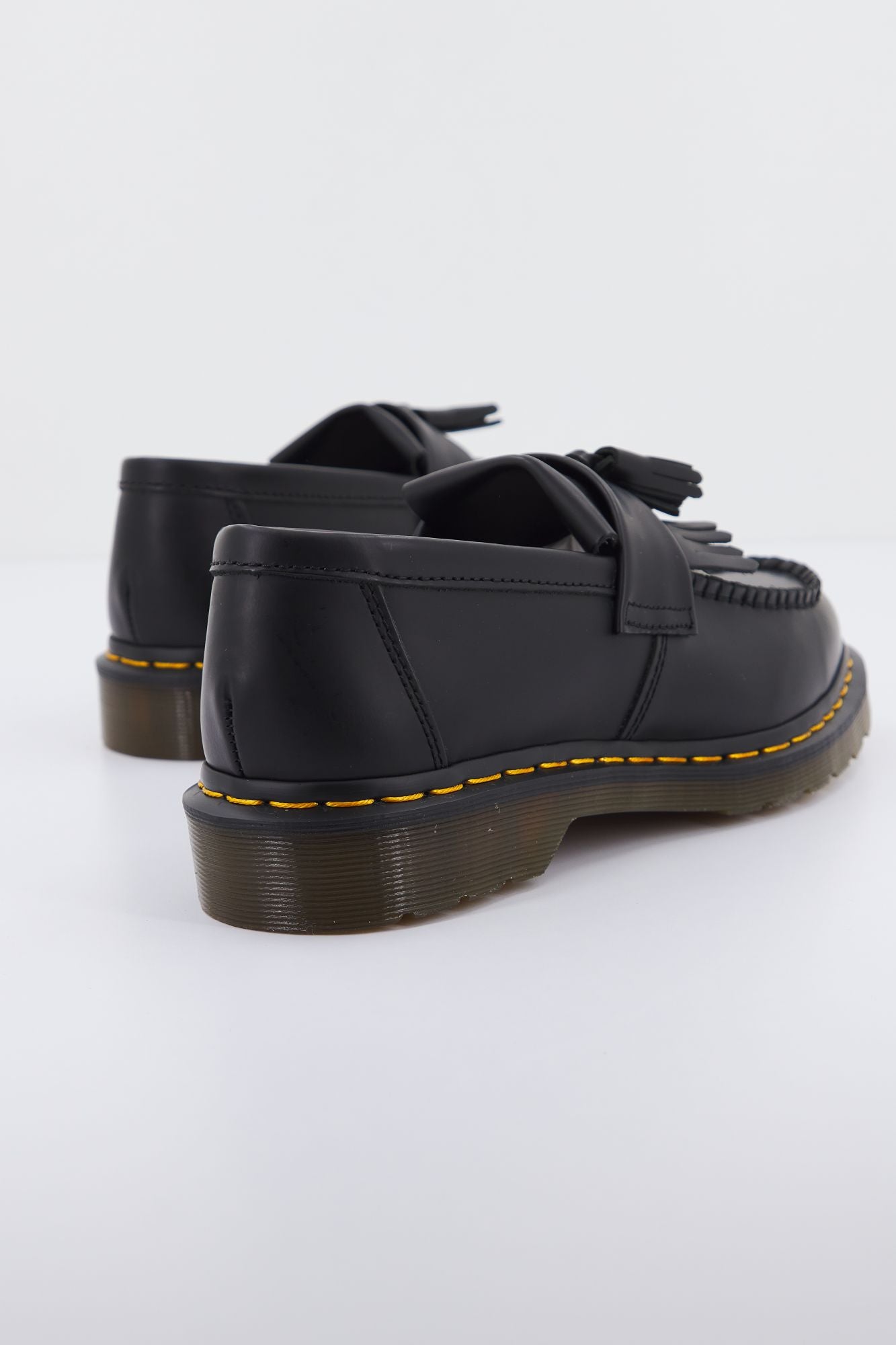 DR. MARTENS ADRIAN YS en color NEGRO (3)