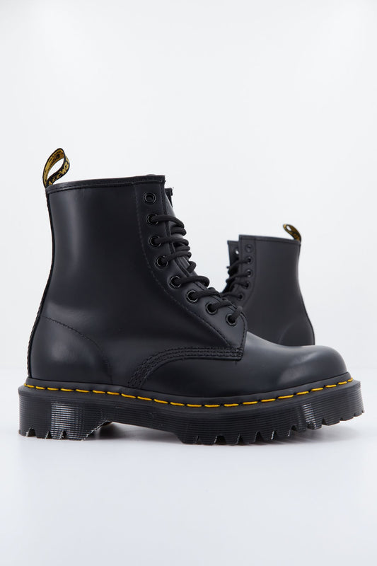 DR. MARTENS BEX 8-EYE SMOOT en color NEGRO (1)