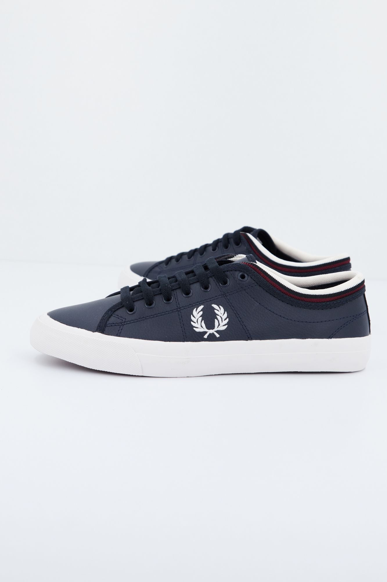 FRED PERRY KENDRICK TIPPED CUF en color AZUL (1)