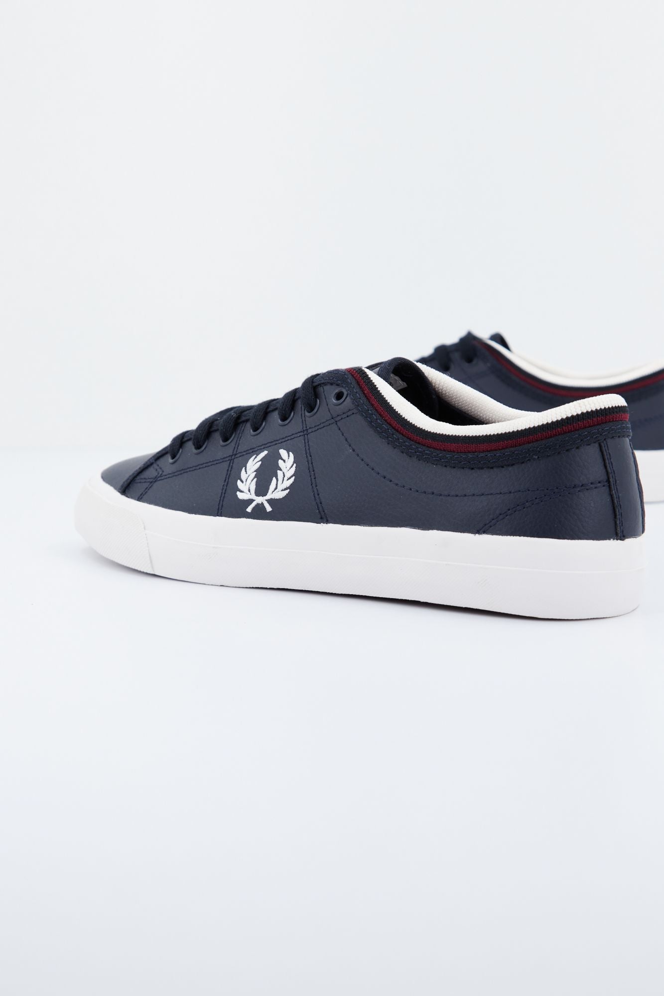 FRED PERRY KENDRICK TIPPED CUF en color AZUL (2)