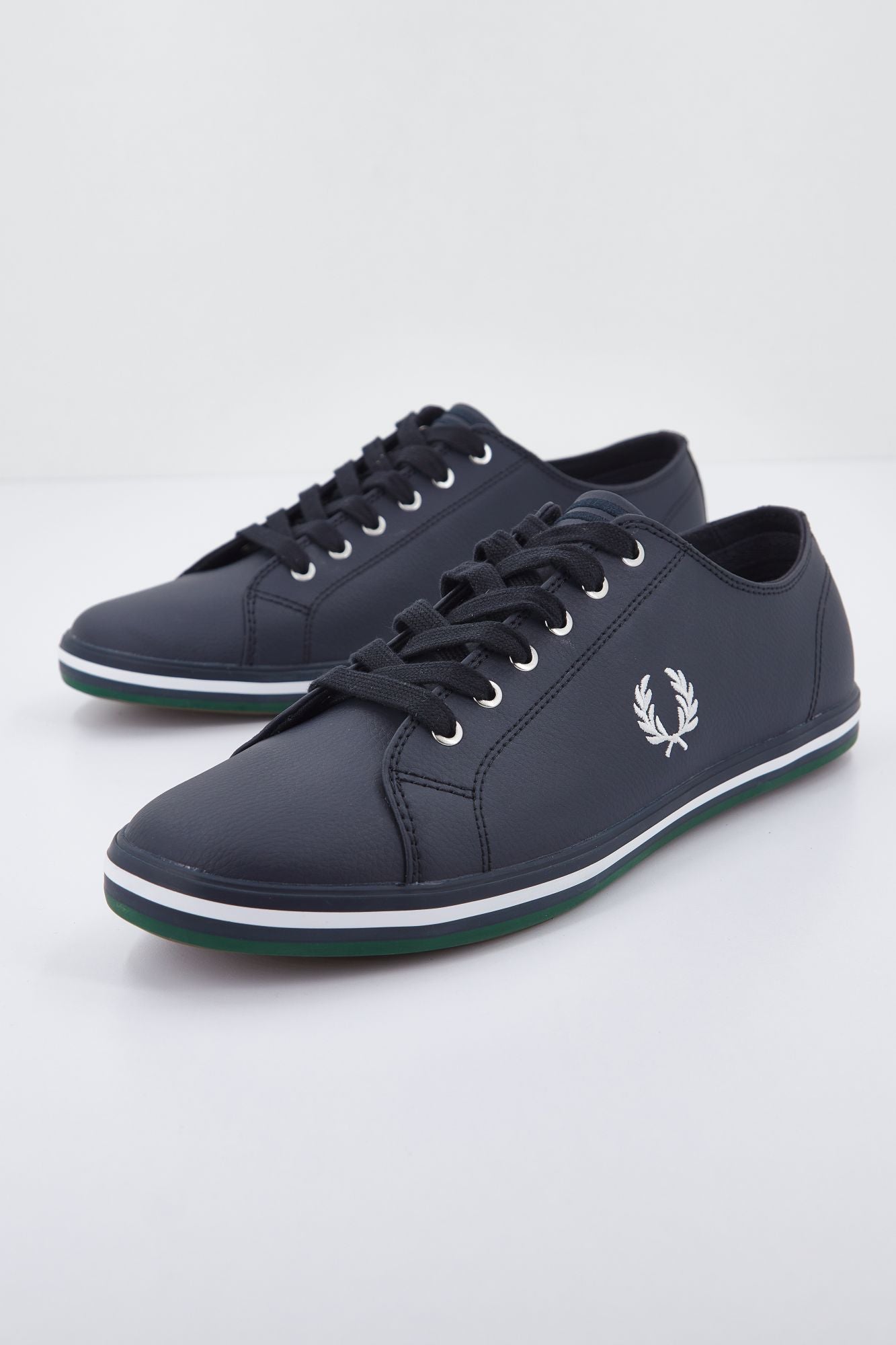 FRED PERRY  KINGSTON LEATHER en color AZUL (2)