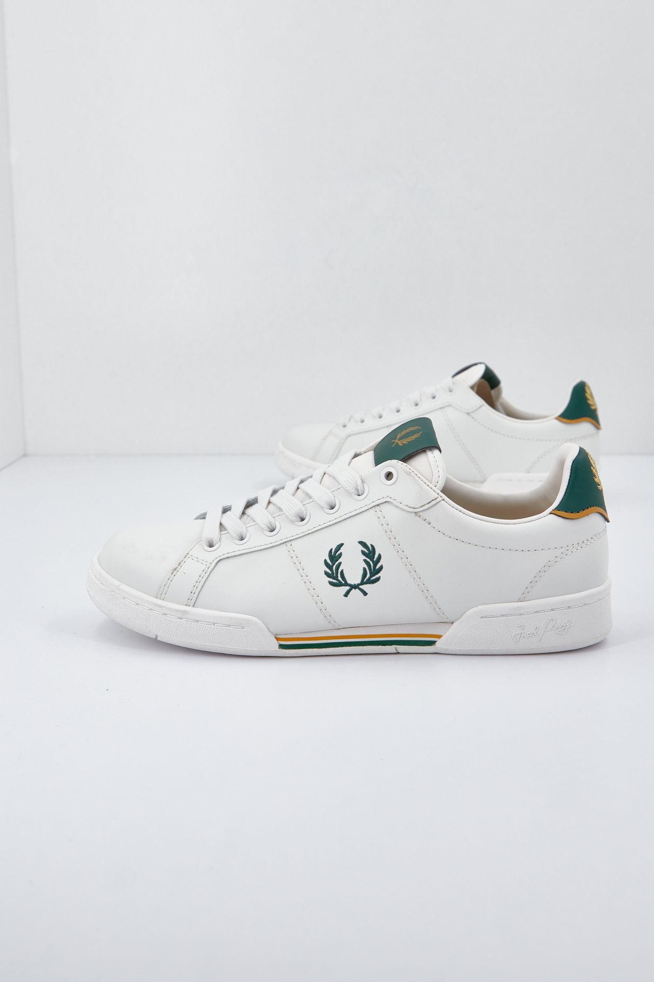 FRED PERRY B1252 en color BLANCO (1)