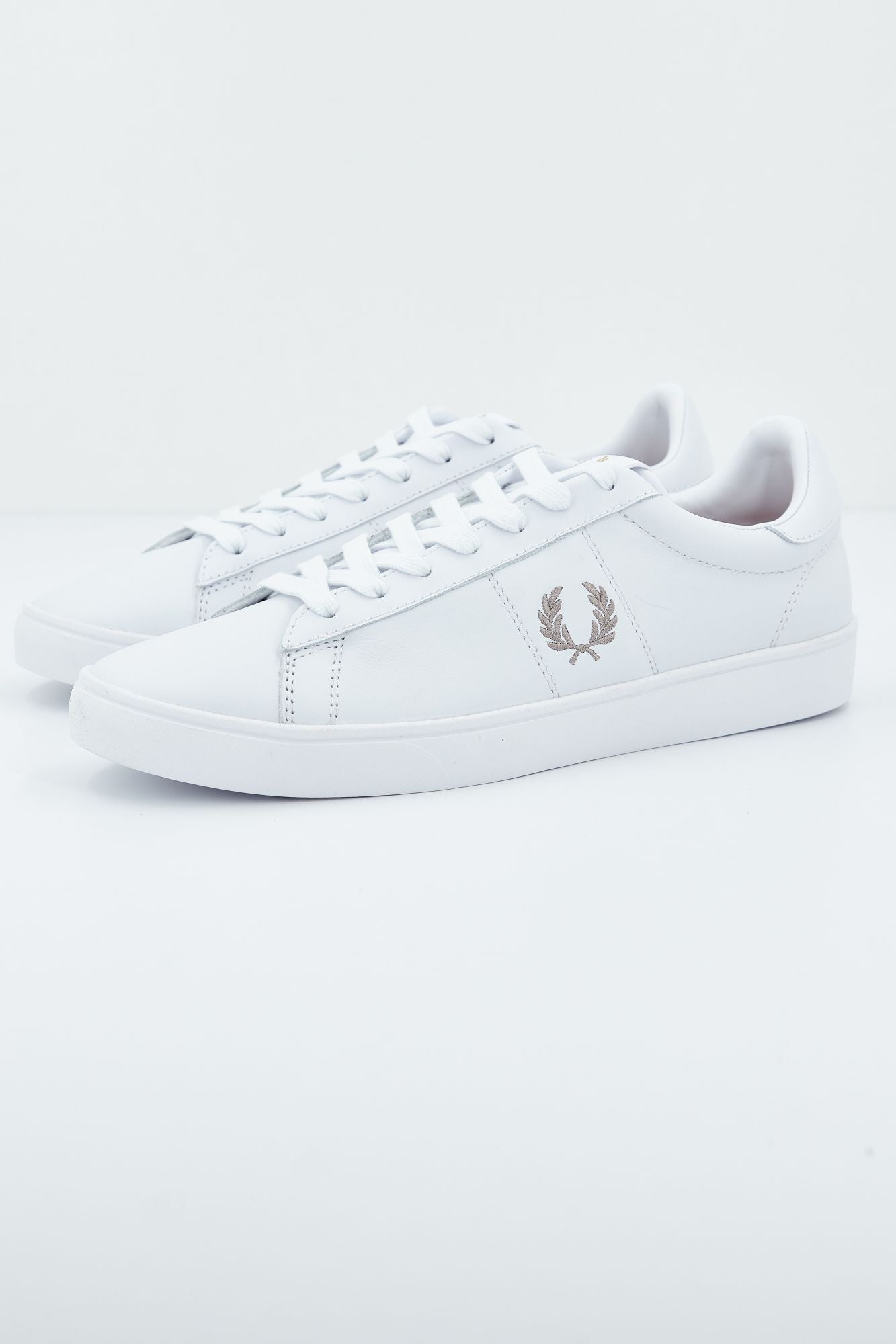 FRED PERRY B8250 en color BLANCO (1)