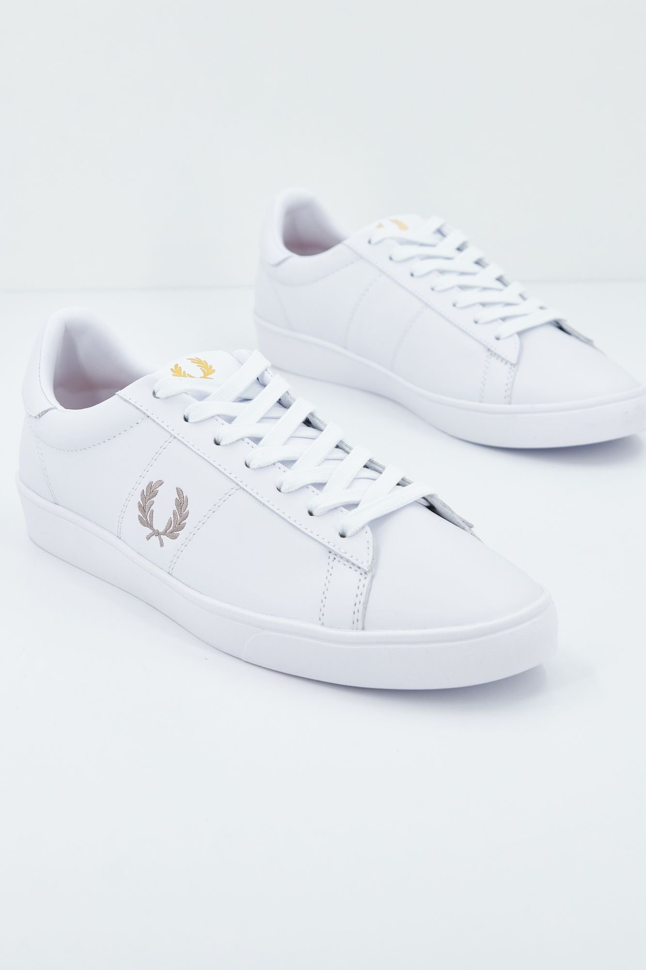 FRED PERRY B8250 en color BLANCO (2)