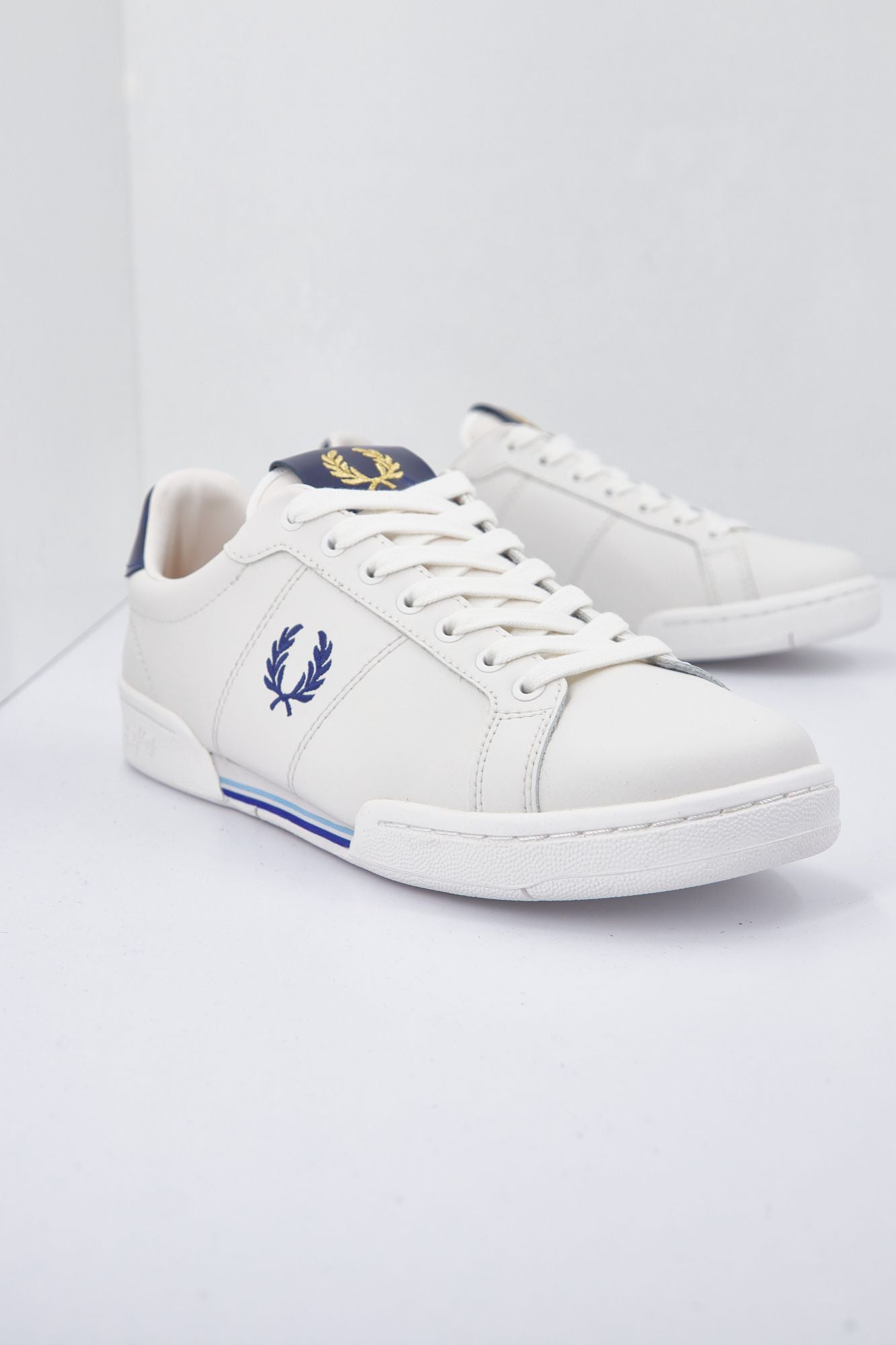 FRED PERRY B1272 en color BLANCO (2)