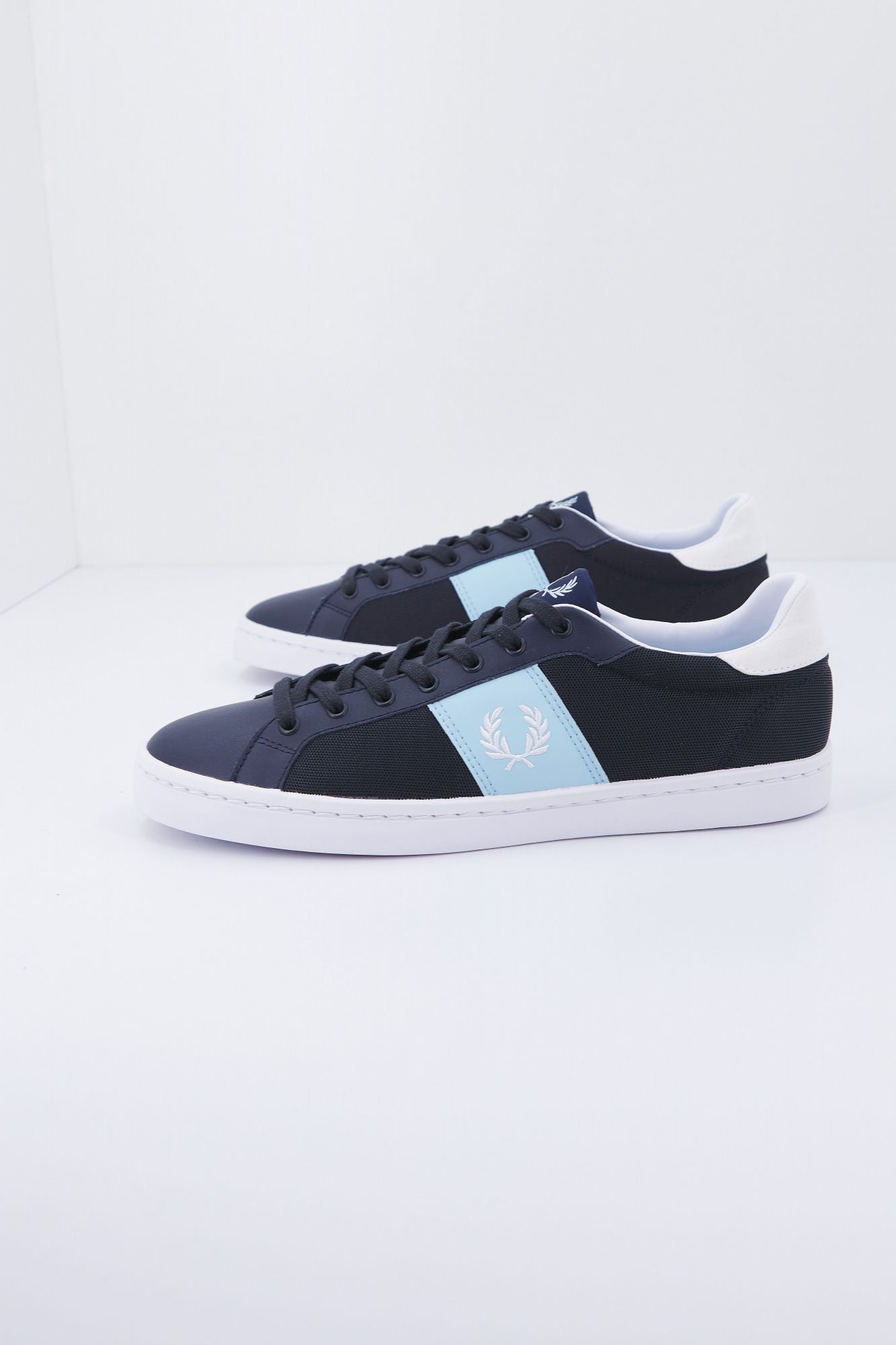 FRED PERRY B6120 en color AZUL (1)