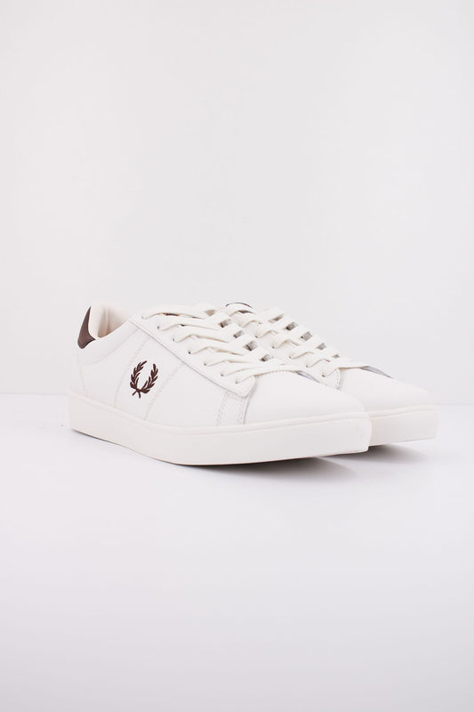 FRED PERRY SPENCER LEATHER en color BLANCO (2)