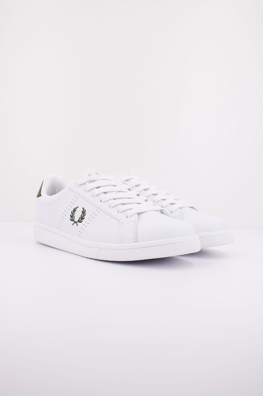 FRED PERRY  B721 LEATHER en color BLANCO (2)