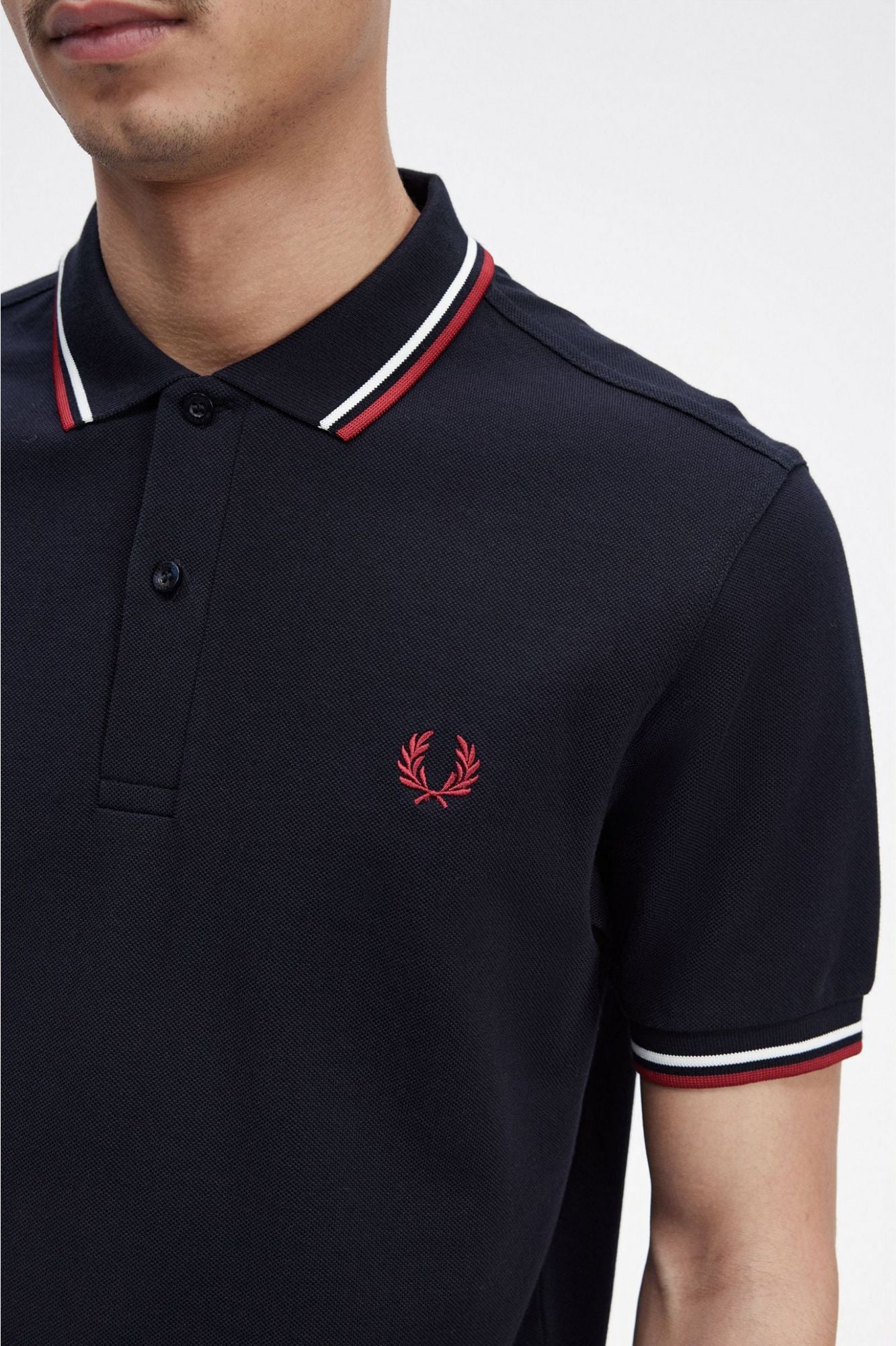 FRED PERRY TWIN TIPPED en color AZUL (4)