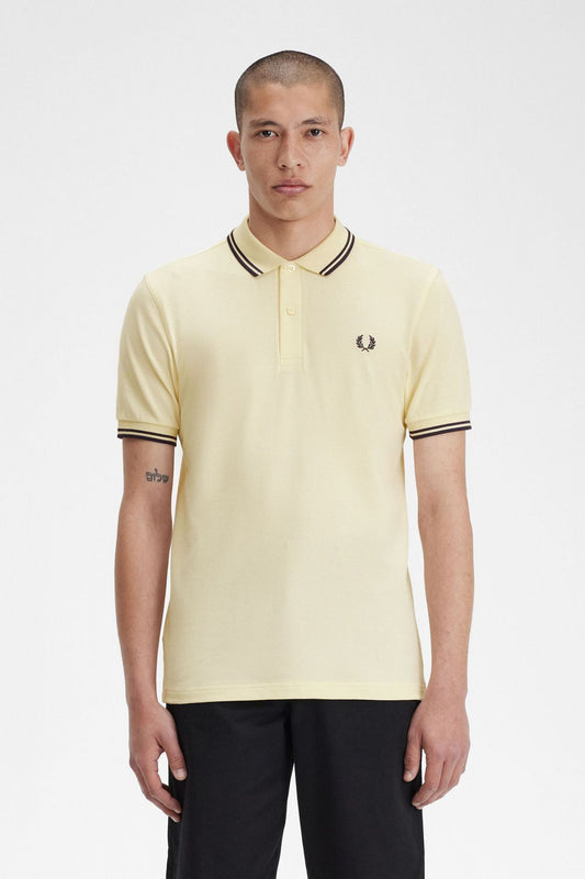 FRED PERRY M3600 en color AMARILLO (1)