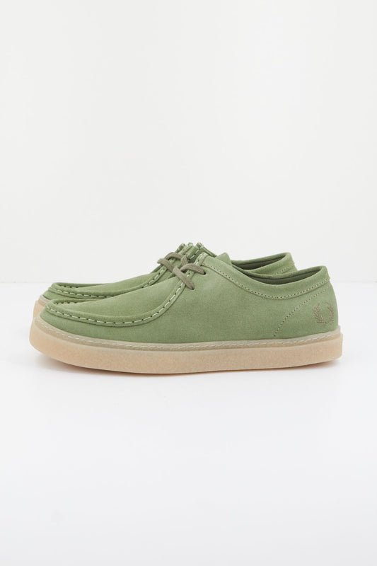 FRED PERRY DAWSON LOW SUEDE en color VERDE (1)