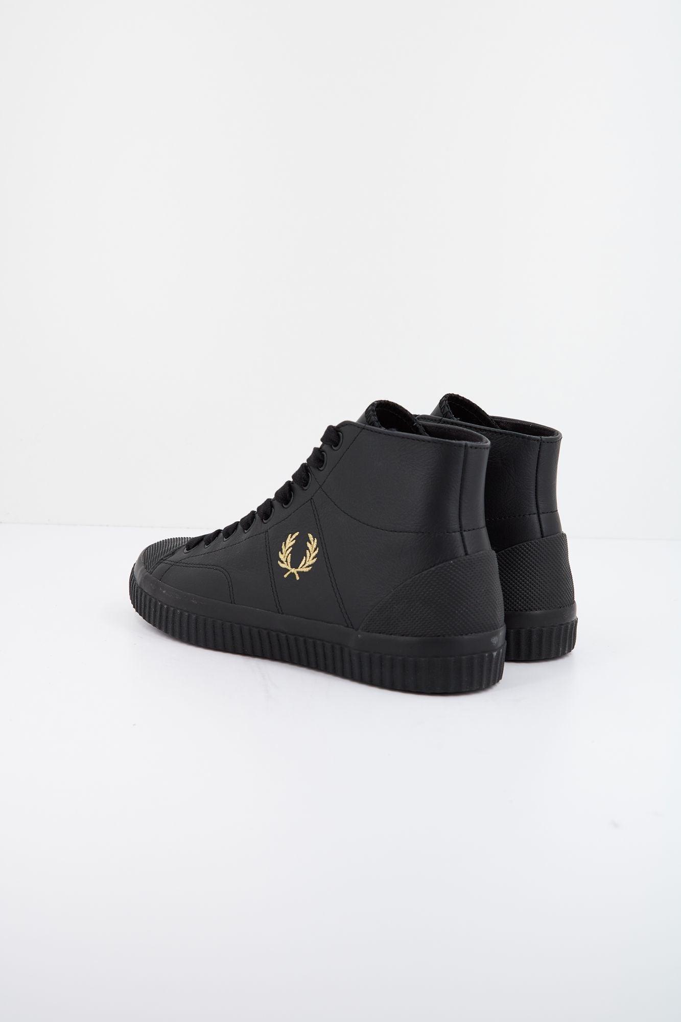 FRED PERRY HUGHES MID LEATHER en color NEGRO (3)