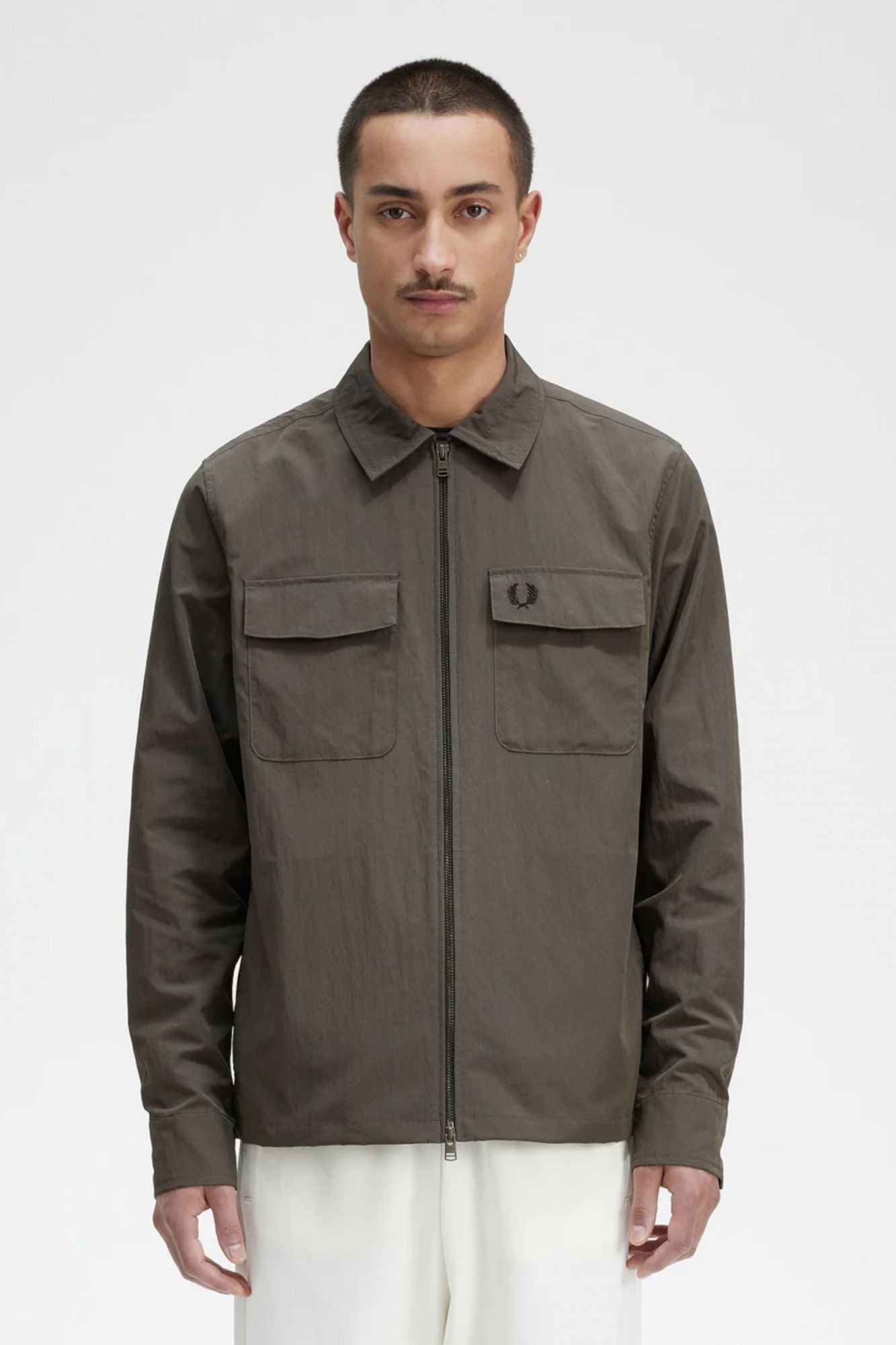 FRED PERRY ZIP OVERSHIRT en color VERDE (4)