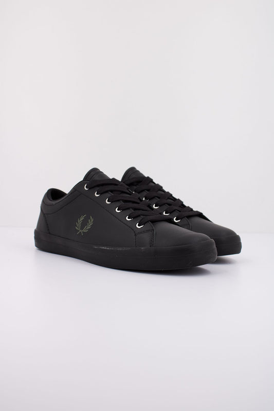 FRED PERRY BASELINE LEATHER en color NEGRO (2)