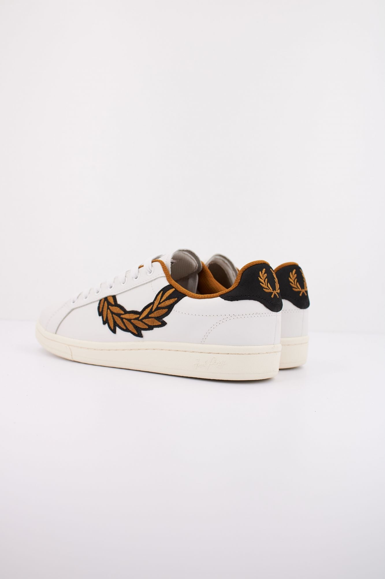 FRED PERRY B721 LEATHER/BRANDE en color BLANCO (4)