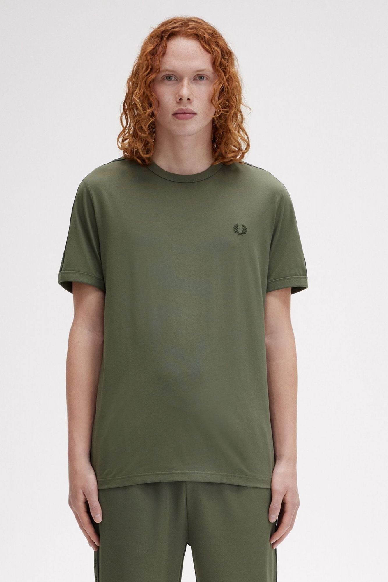 FRED PERRY M4613FP en color VERDE (1)