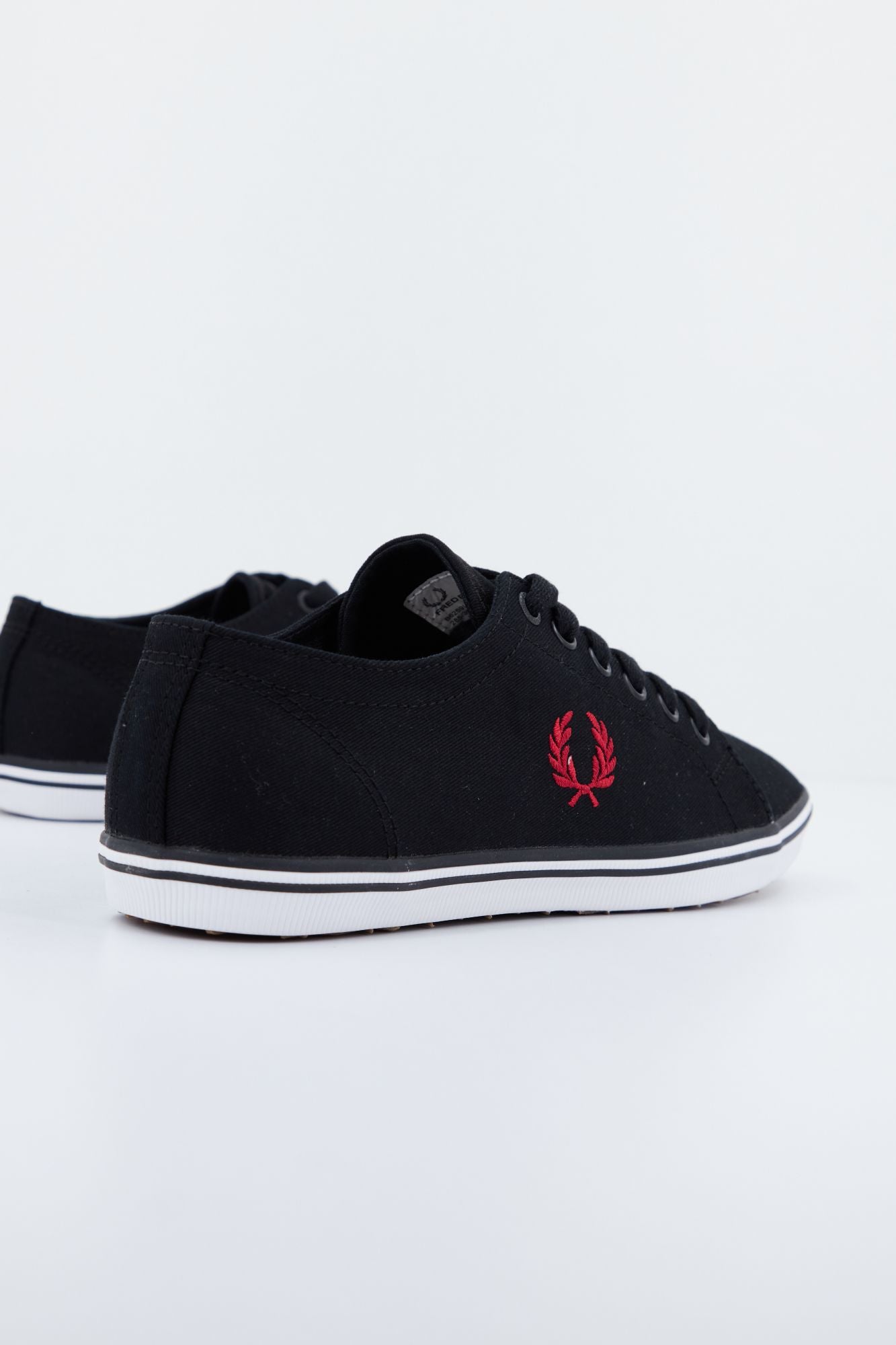 FRED PERRY KINGSTON TWILL en color NEGRO (3)