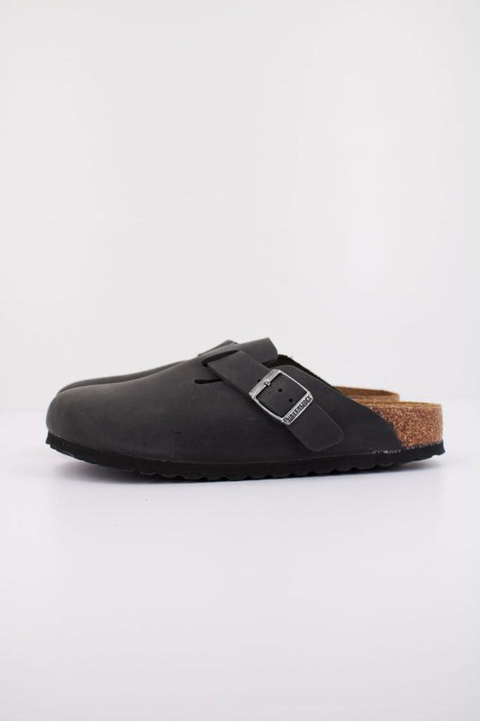 BIRKENSTOCK BOSTON  en color NEGRO (1)