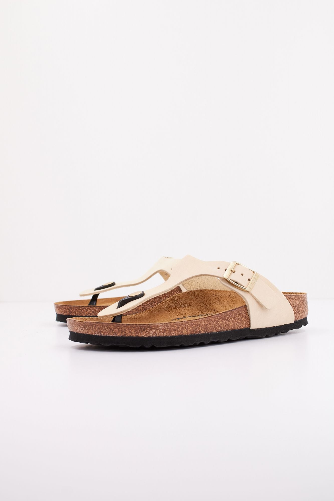 BIRKENSTOCK GIZEH BS en color BEIS (2)