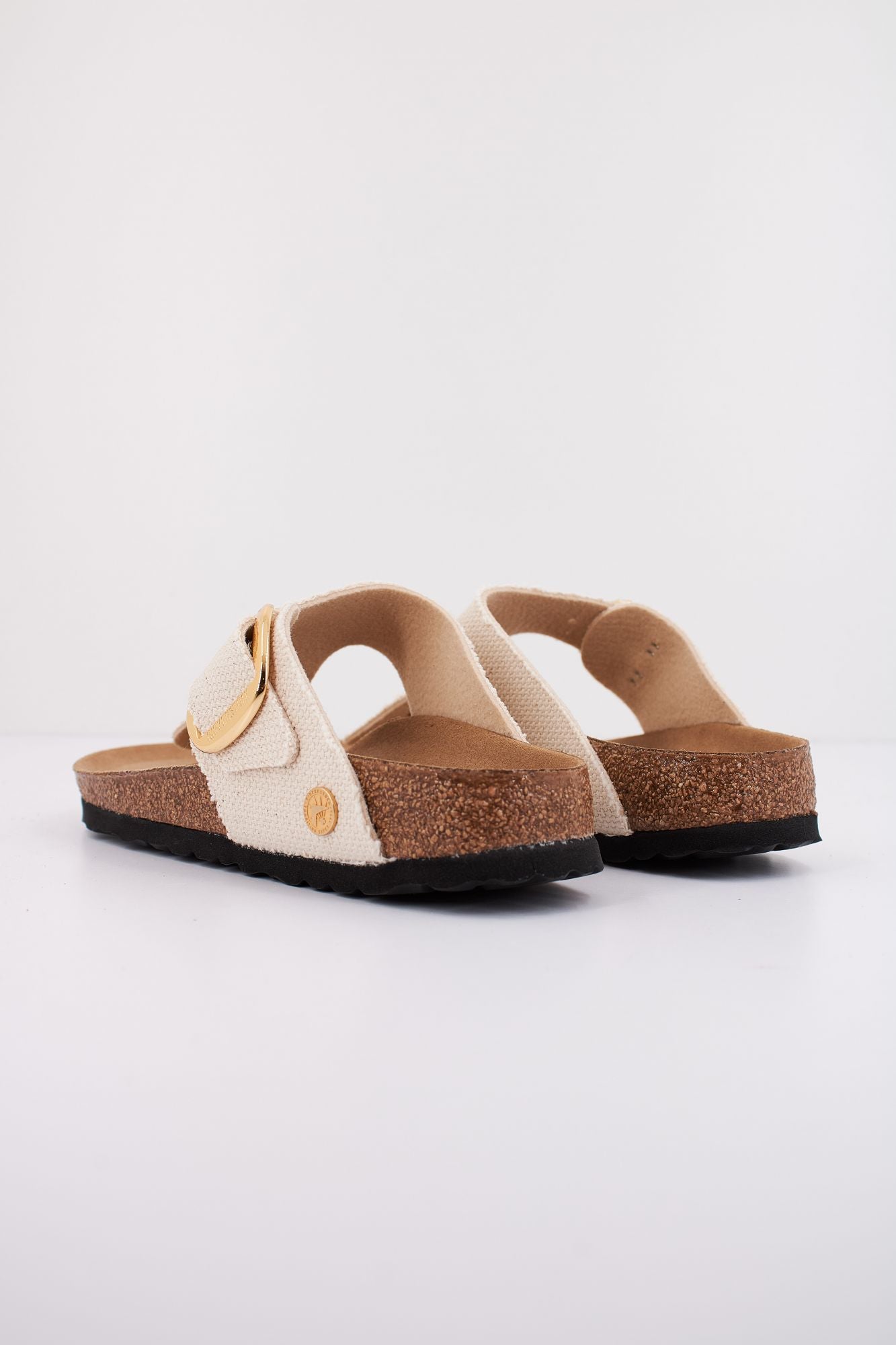 BIRKENSTOCK GIZEH BIG BUCKLE RIVET LO en color BEIS (3)