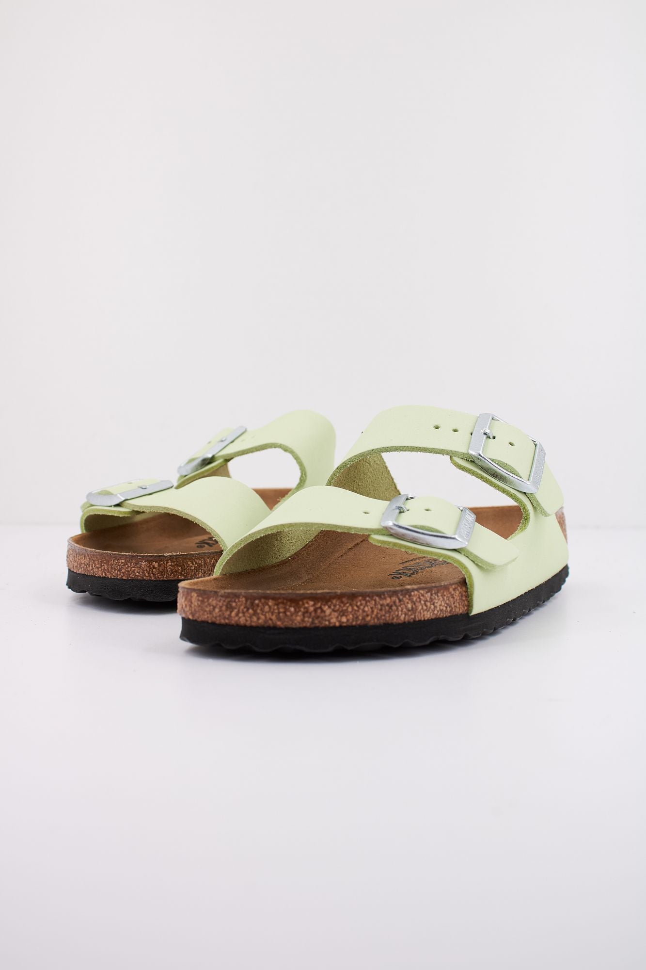 BIRKENSTOCK  ARIZONA NUBUCK LEATHER en color VERDE (2)