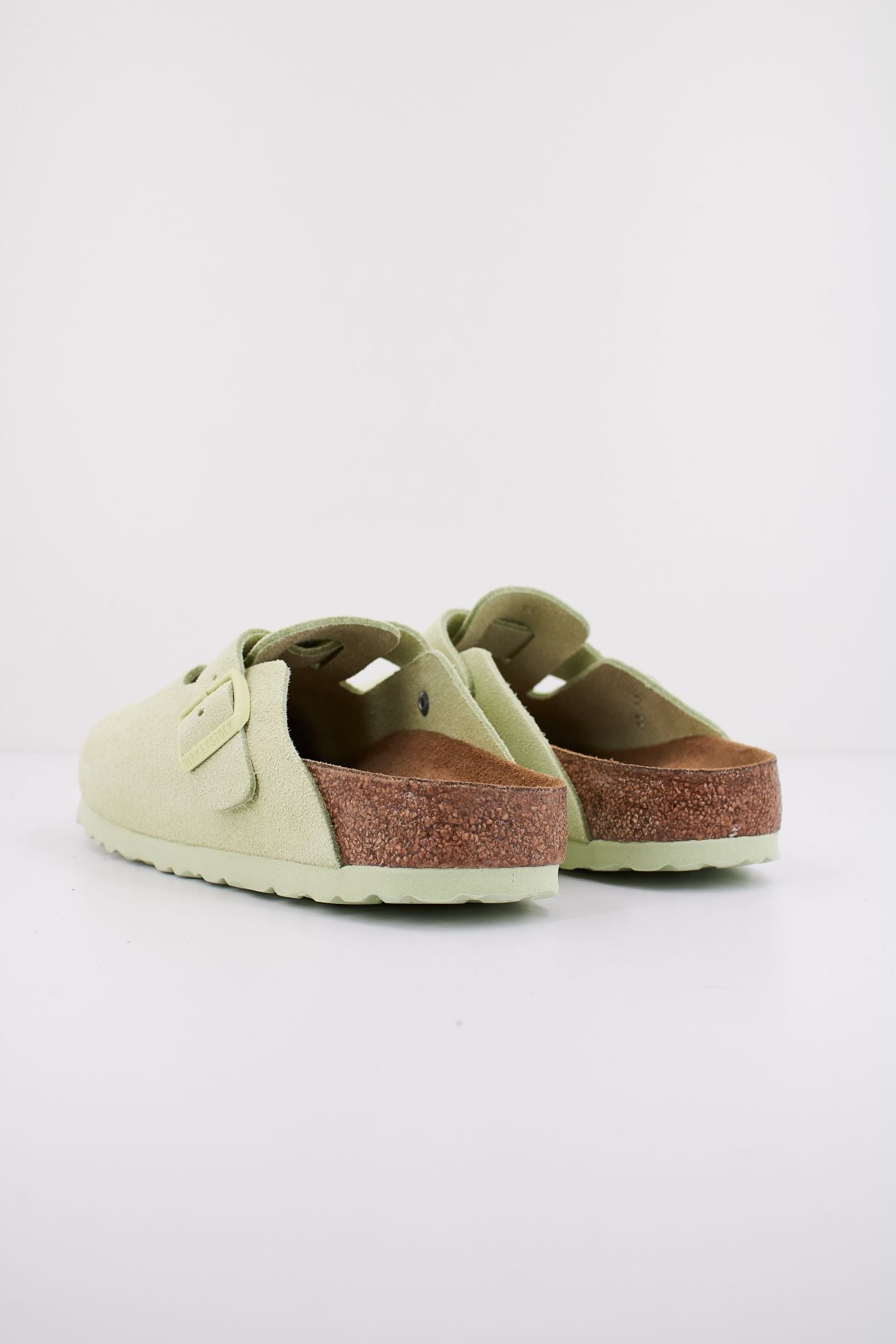 BIRKENSTOCK  BOSTON SUEDE LEATHER en color VERDE (3)