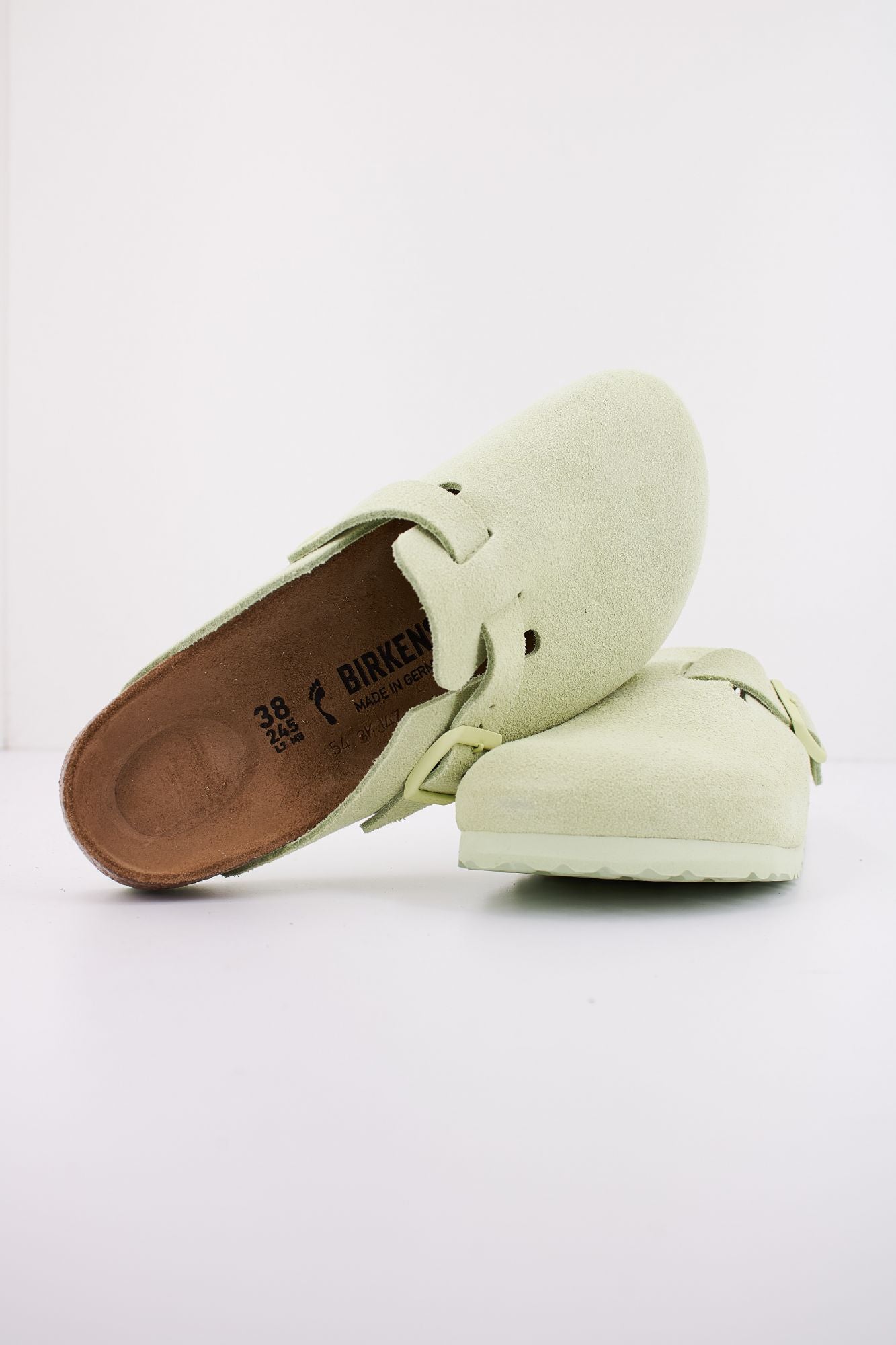 BIRKENSTOCK  BOSTON SUEDE LEATHER en color VERDE (4)