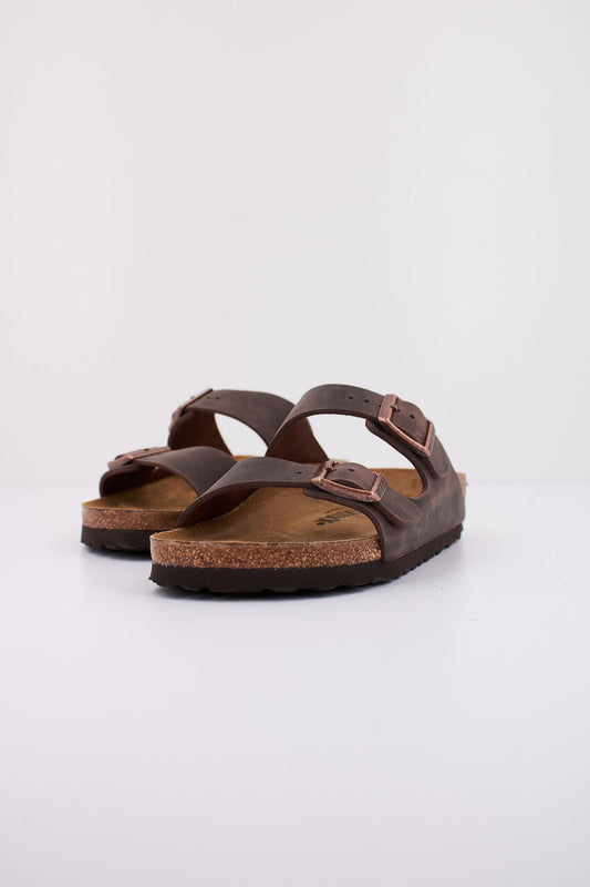 BIRKENSTOCK ARIZONA NU OILED en color MARRON (2)