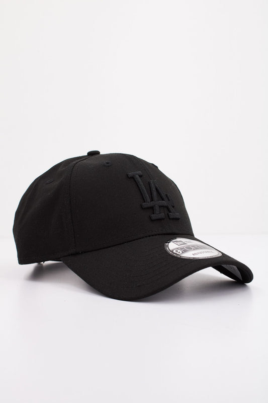 NEW ERA  LEAGUE ESSENTIAL 940 LOS en color NEGRO (2)