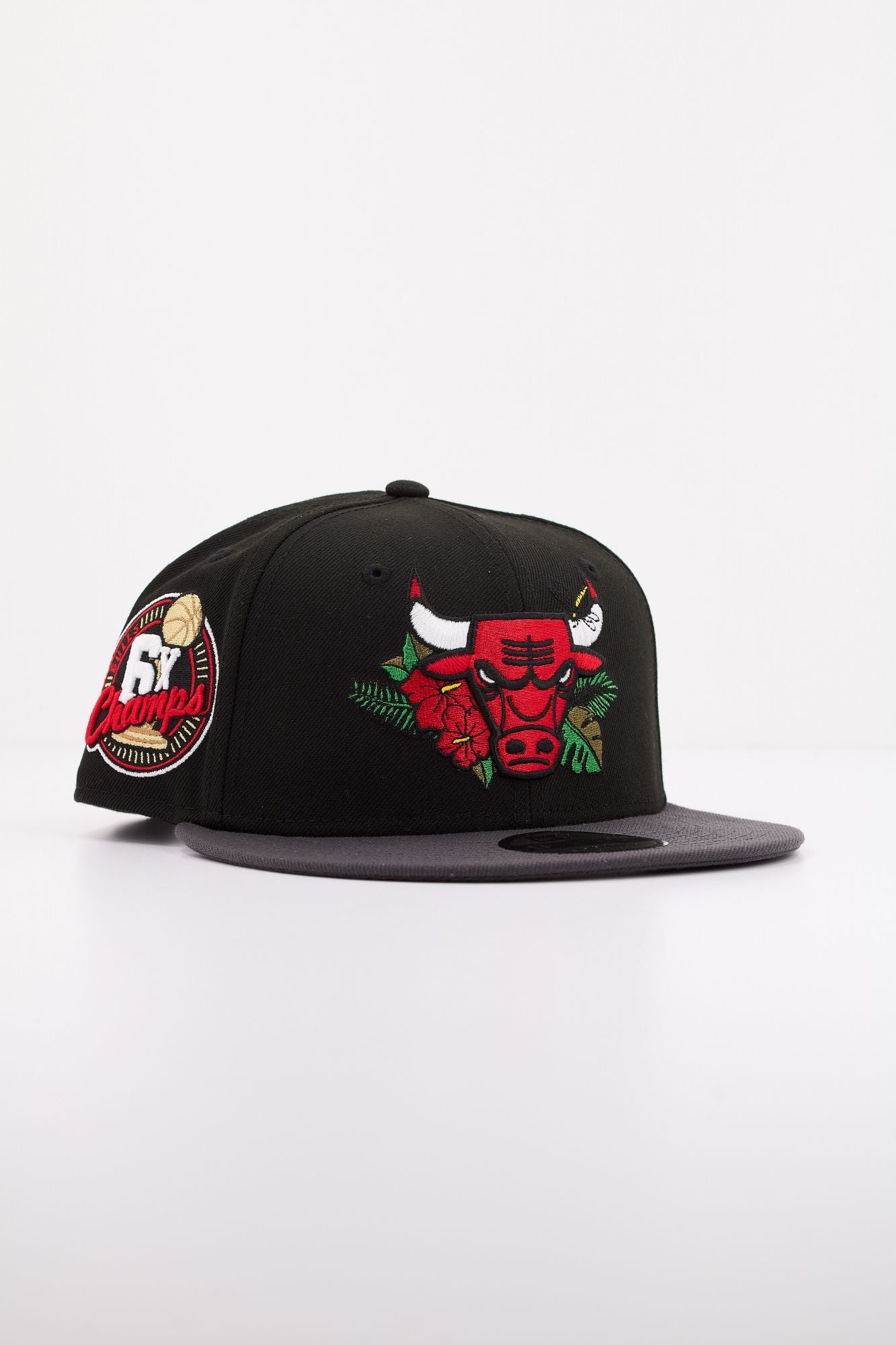 NEW ERA NBA FLORAL 9FIFTY CHIBUL en color NEGRO (2)