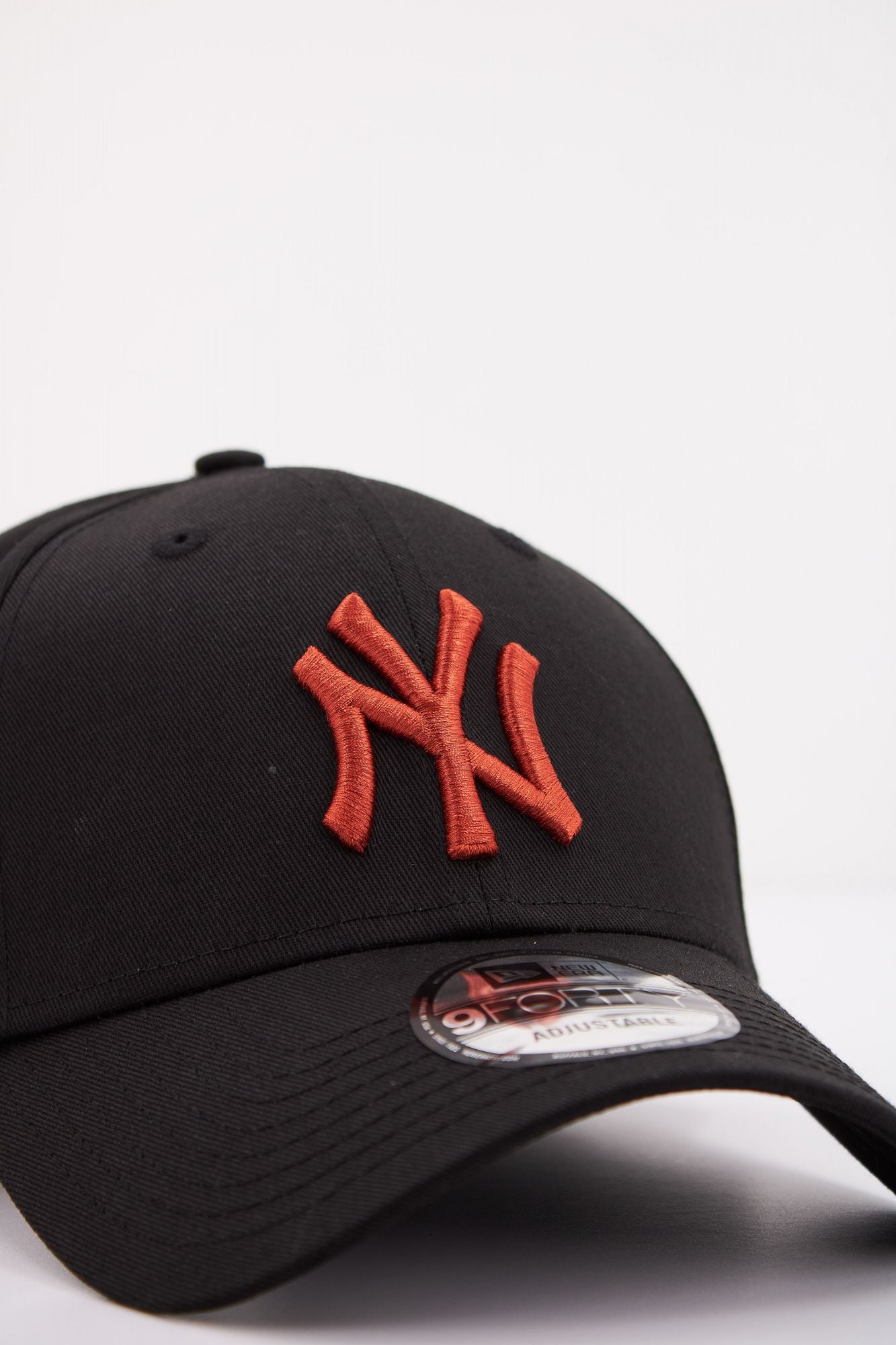 NEW ERA NEW YORK YANKEES BLKINR en color NEGRO (4)