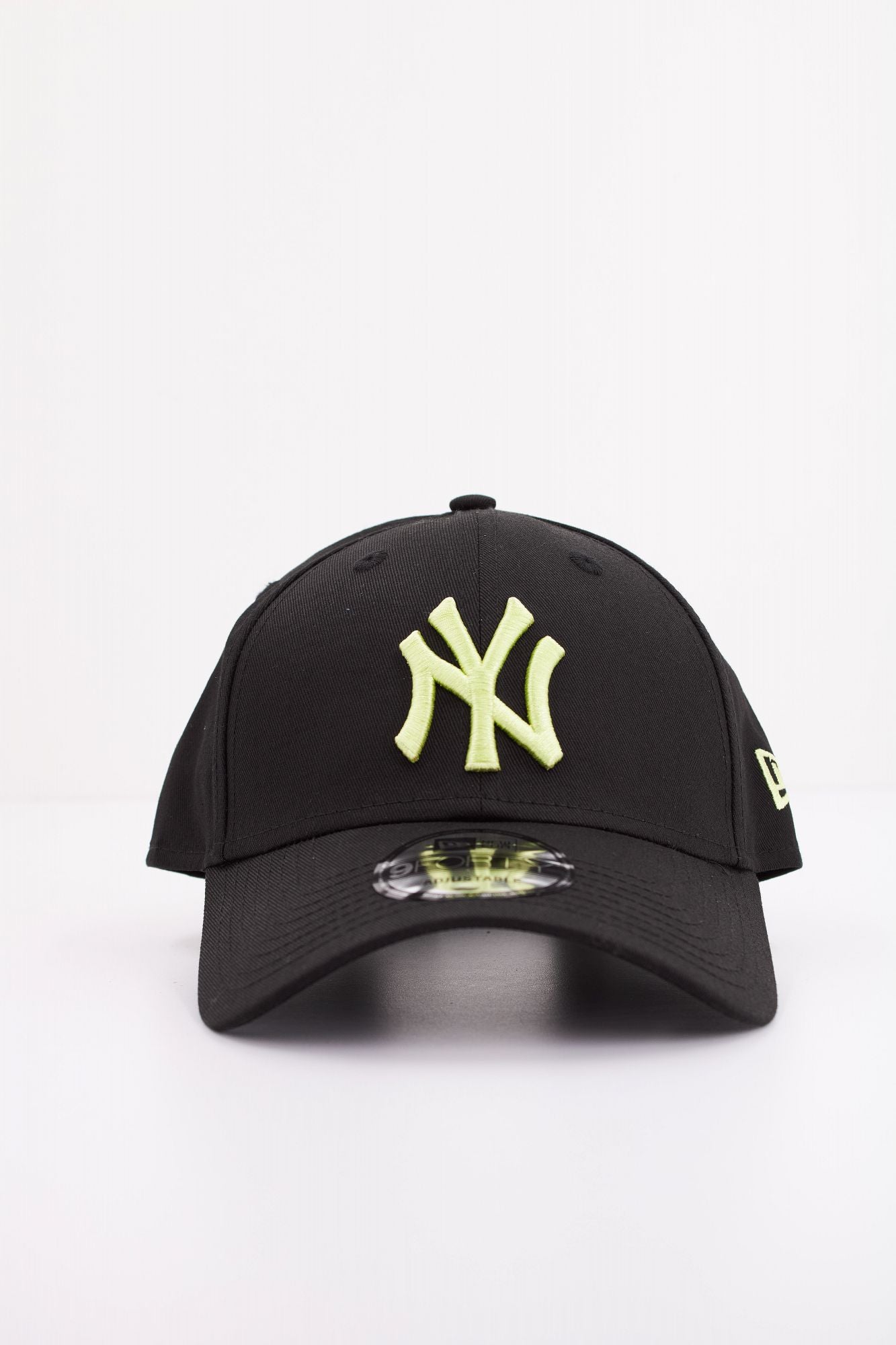 NEW ERA NEW YORK YANKEES BLKCMA en color NEGRO (1)