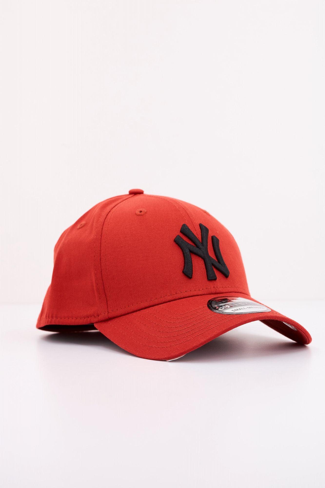 NEW ERA NEW YORK YANKEES INRBLK en color ROJO (2)