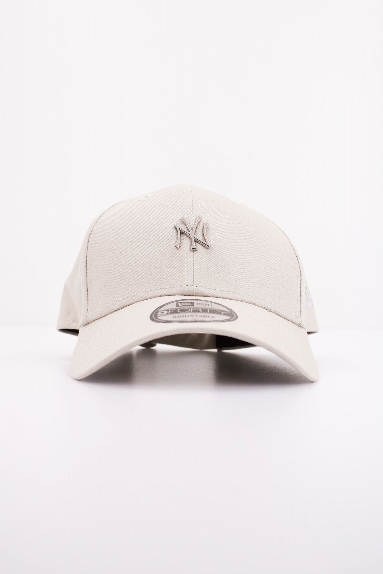 NEW ERA NEW YORK YANKEES STN en color BEIS (1)