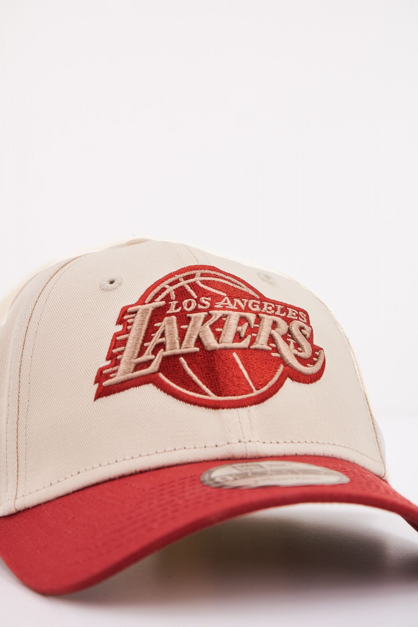 NEW ERA LOS ANGELES LAKERS LTCIN en color BEIS (4)