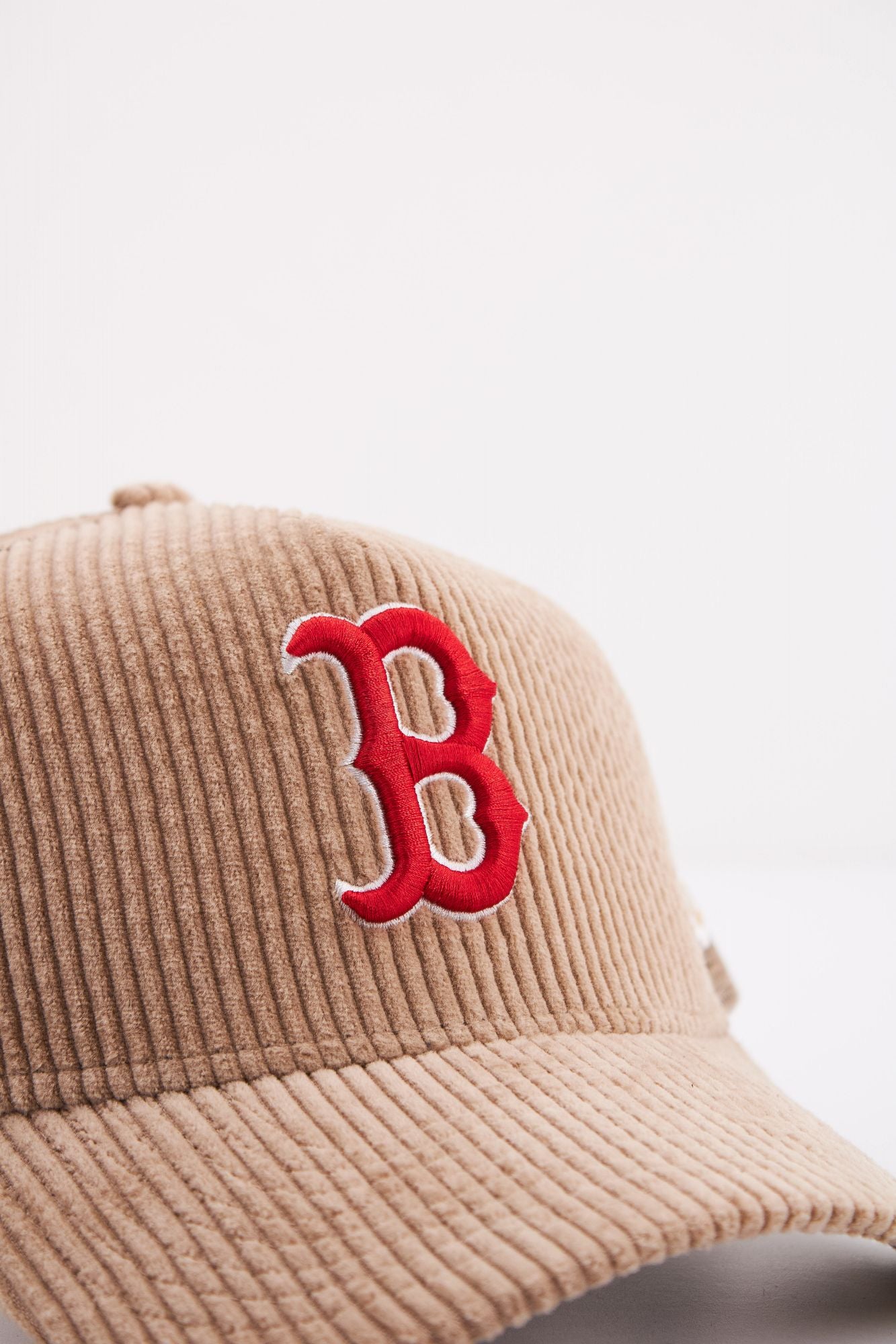 NEW ERA BOSTON RED SOX TTA en color MARRON (4)