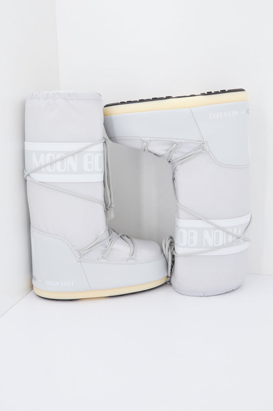 MOON BOOT  ICON NYLON en color GRIS (1)