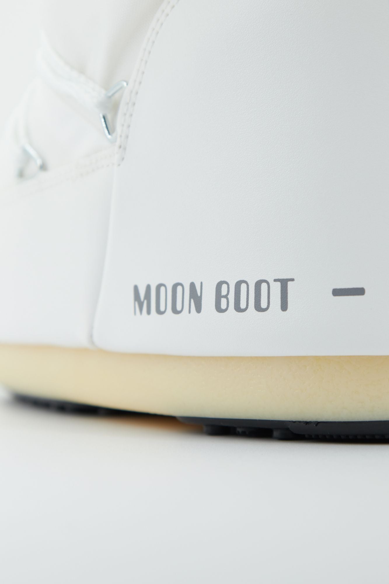 MOON BOOT 14004400 006 en color BLANCO (4)