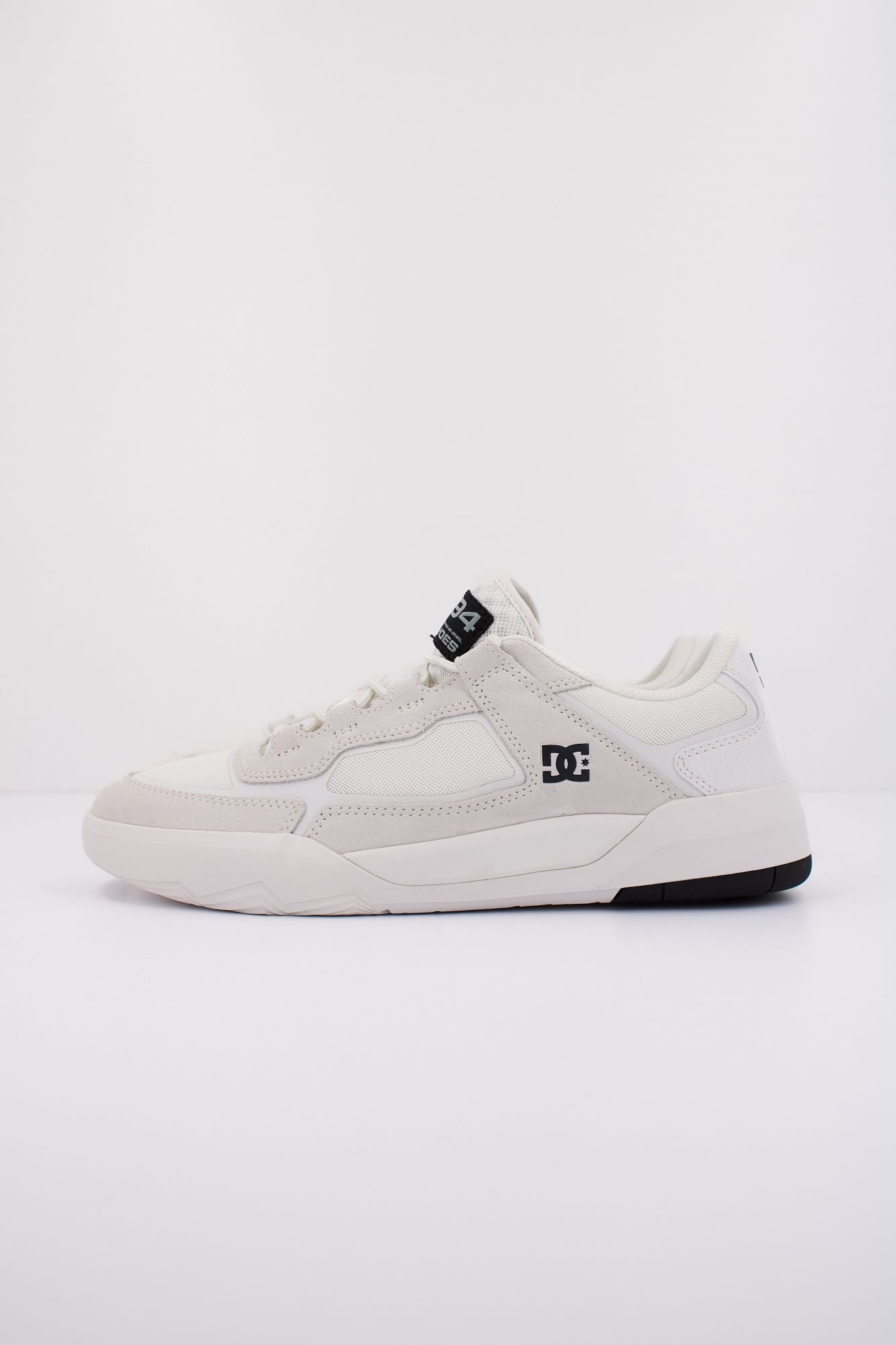 DC METRIC SHOE en color BLANCO (1)