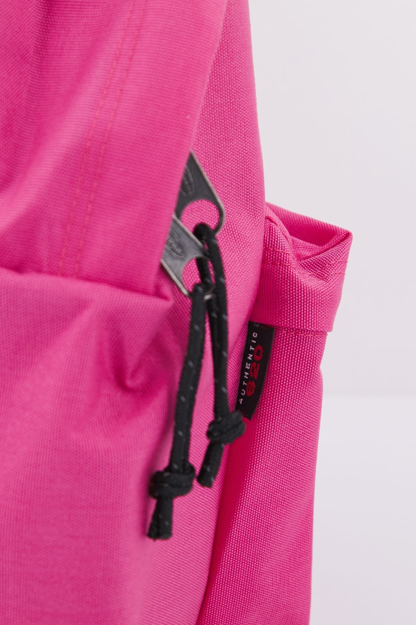 EASTPAK  PADDED PAK'R en color ROSA (4)