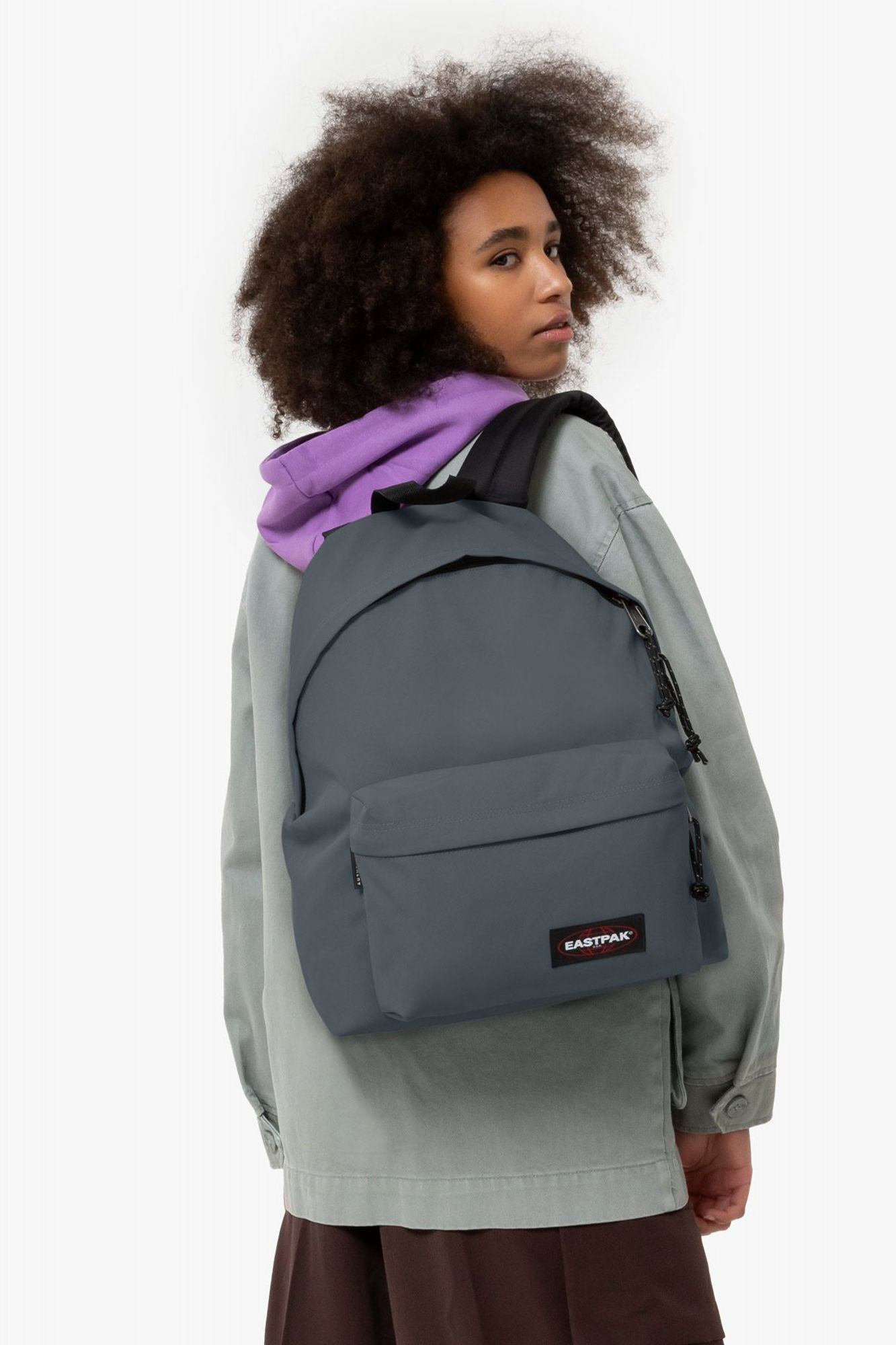 EASTPAK  PADDED PAK'R en color GRIS (4)